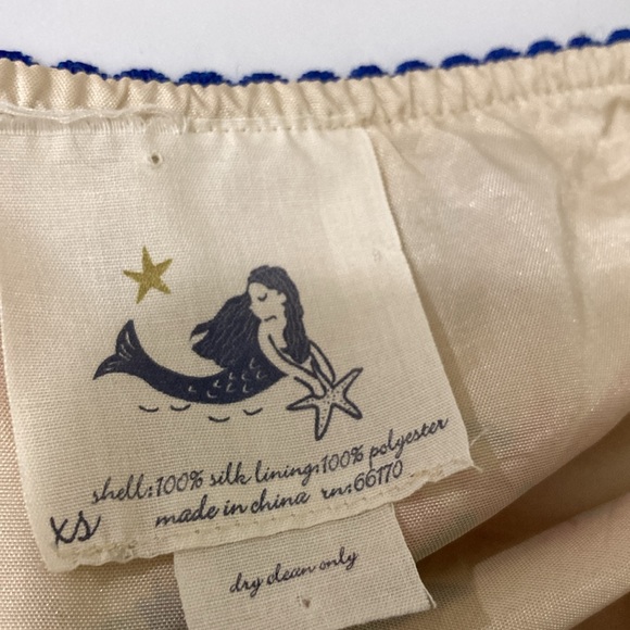 Anthropologie beautiful silk skirt excellent condition blue, cream, purple - Picture 3 of 3